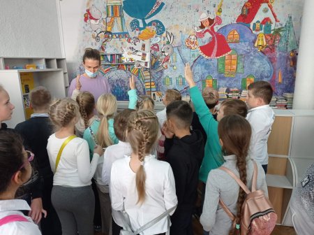 Учні 4-х класів ліцею "Євроленд" відвідали Центральну дитячу бібліотеку ім.Т.Г.Шевченка