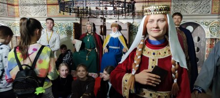 Учні 7-8 класів Євроленду відвідали музей "Становлення української нації" до Дня Соборності